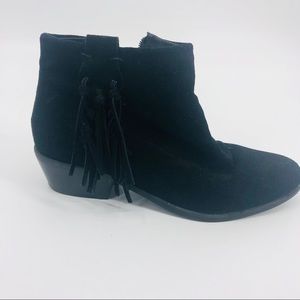 Steve Madden Rizdi  Black Leather Booties Size 8